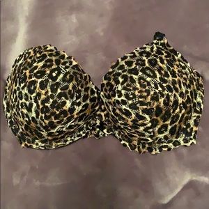 Never worn PINK racerback push up bra size 36 DD